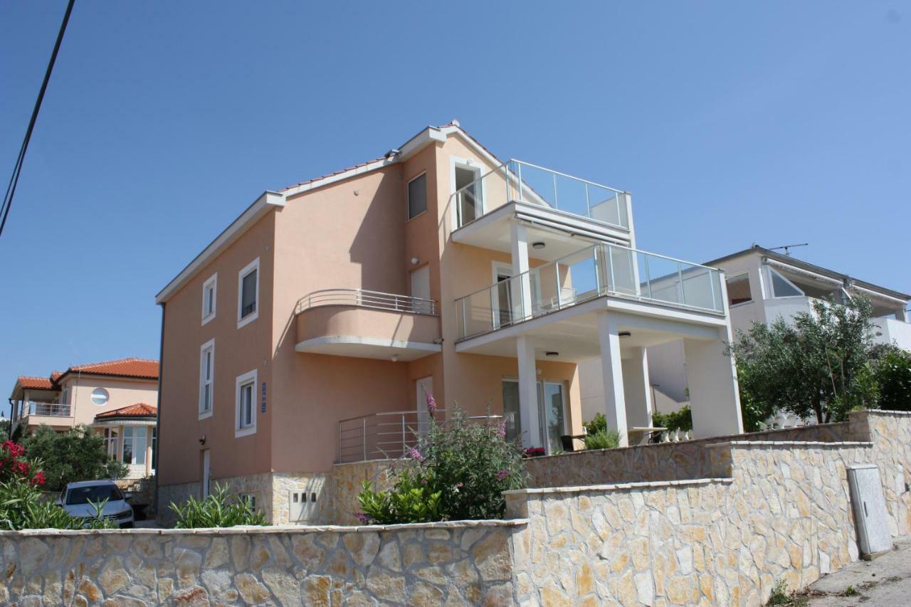 Villa Tea Ražanj Extérieur photo